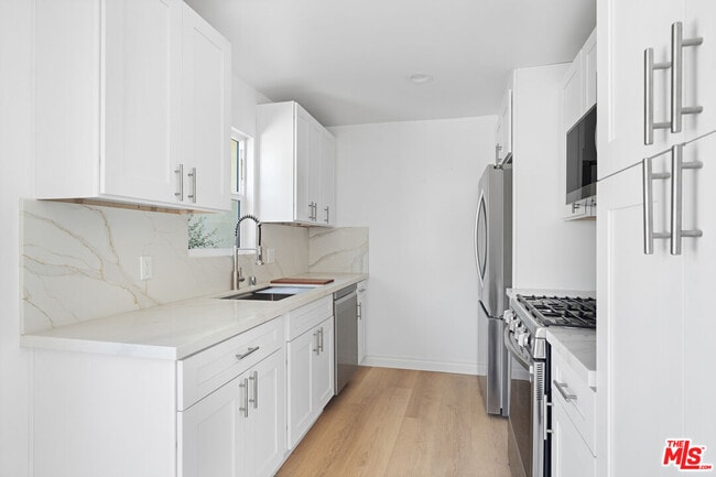 814 3rd St in Santa Monica, CA - Foto de edificio - Building Photo