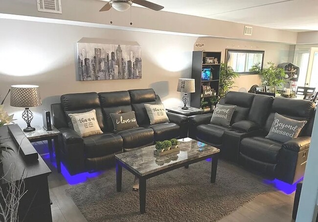 1074 Fox Run in Reading, PA - Building Photo - Building Photo