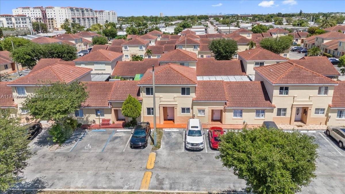 360 NW 114th Ave in Miami, FL - Building Photo
