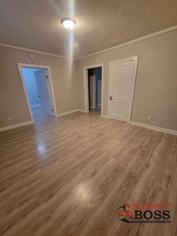 property at 1502 Broadway St