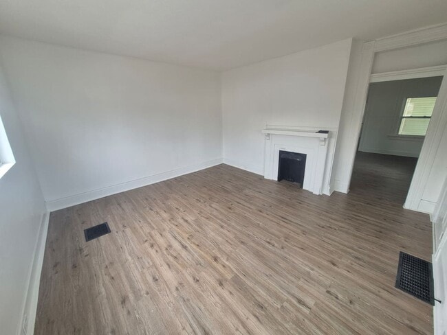 1327 Parkway Ave in Covington, KY - Building Photo - Building Photo