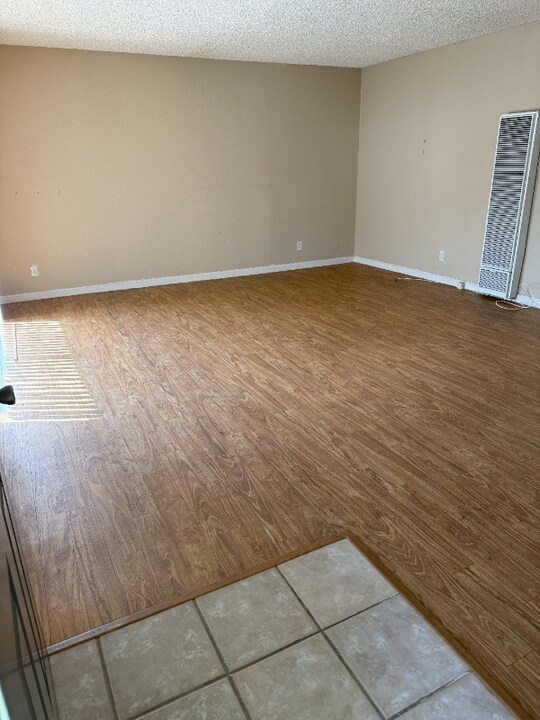 324 Victoria St in Costa Mesa, CA - Building Photo