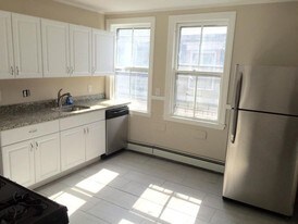 158 Otis St, Unit 1 in Cambridge, MA - Building Photo