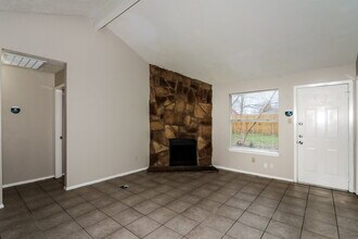14871 Shottery Dr in Houston, TX - Building Photo - Building Photo
