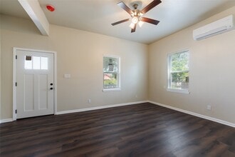 2127 Avenue O in Galveston, TX - Building Photo - Building Photo