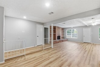 6015 Knotty Post Ln in Spring, TX - Building Photo - Building Photo