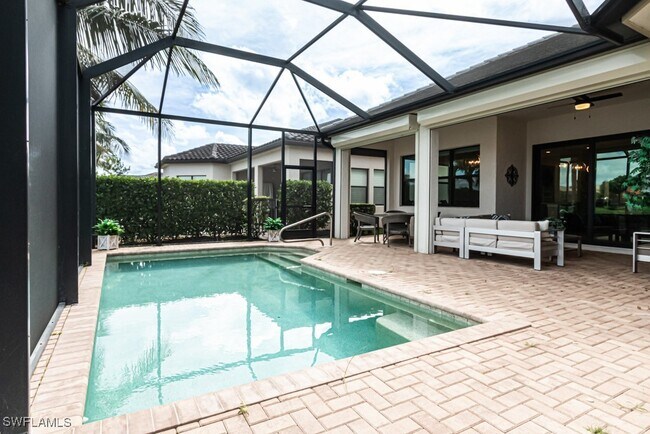 property at 9267 Glenforest Dr