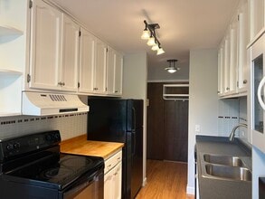 5500 Hillcrest Ln in Lisle, IL - Building Photo - Building Photo