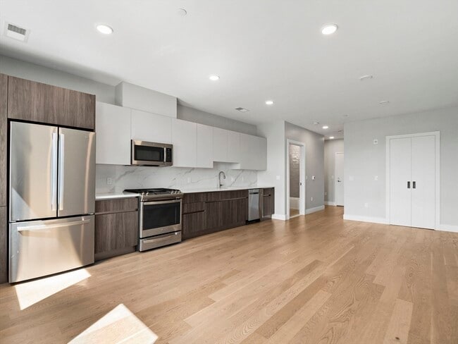 property at 9 Central St