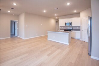 1722 San Jacinto Dr in Brenham, TX - Building Photo - Building Photo