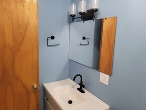1624 Lakewood Ave, Unit 1 in Lakewood, OH - Building Photo - Building Photo