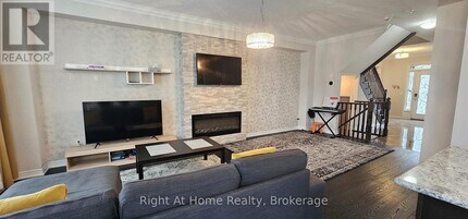 2326 Natasha Cir in Oakville, ON - Building Photo - Building Photo