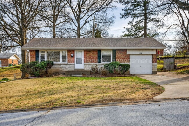 1214 Forest Home Dr in St. Louis, MO - Building Photo - Building Photo
