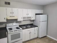 250 Herndon St photo'