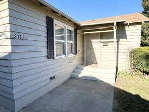 2135 Orchard Ln in Merced, CA - Building Photo - Building Photo