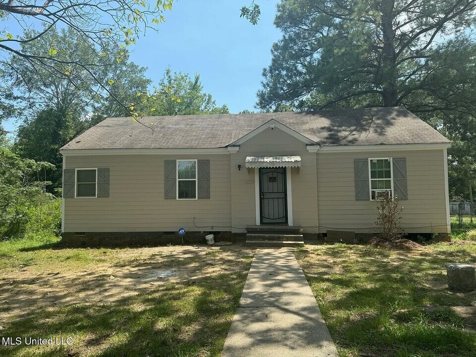 131 Grandview Cir in Jackson, MS - Building Photo