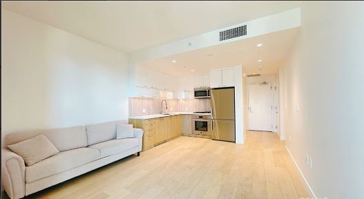 400 S Broadway, Unit 3106 in Los Angeles, CA - Building Photo - Building Photo