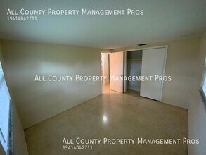 5825 Nutmeg Ave in Sarasota, FL - Building Photo - Building Photo