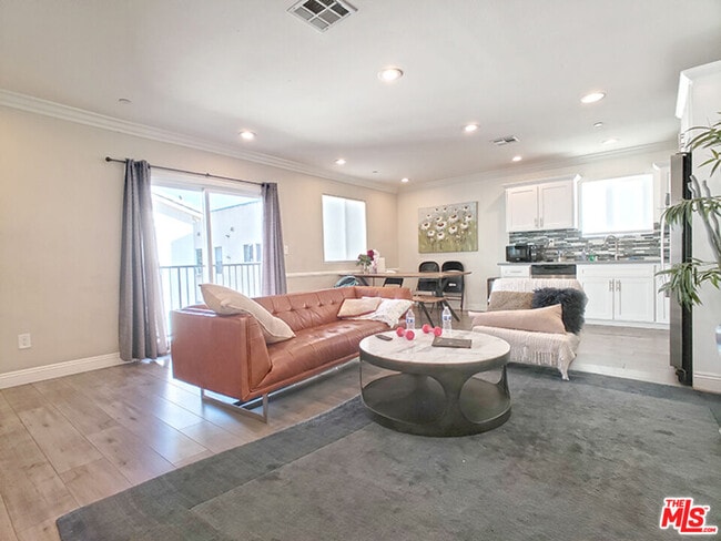 963 N Wilton Pl in Los Angeles, CA - Building Photo - Building Photo