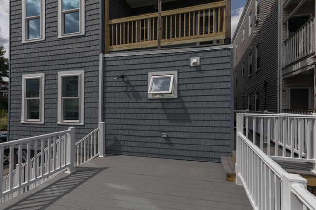 property at 843 Columbia Rd