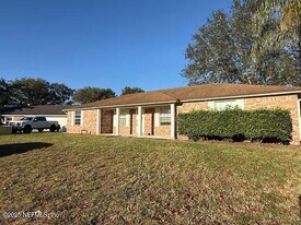 12947 Tree Wy Ct N in Jacksonville, FL - Building Photo