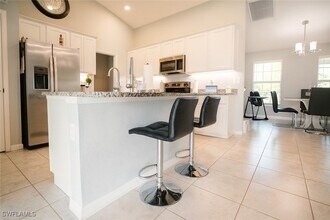 4341 NW 34th Pl in Cape Coral, FL - Building Photo - Building Photo