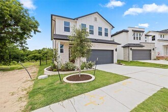 1608 Kit Cir in Austin, TX - Building Photo - Building Photo