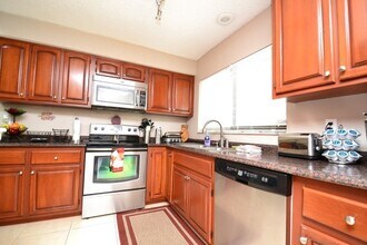 341 Goldstone Pl in Lake Mary, FL - Building Photo - Building Photo