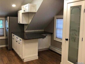 338 Lake Ave in Saint James, NY - Building Photo - Building Photo