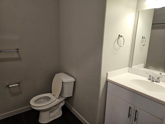 64 W 600 S-Unit -MarryLynn Johnson in Springville, UT - Foto de edificio - Building Photo