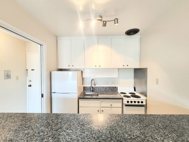 property at 833 N Humboldt St