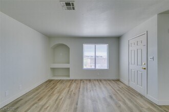 6932 Kilgore Dr-Unit -C in Las Vegas, NV - Building Photo - Building Photo
