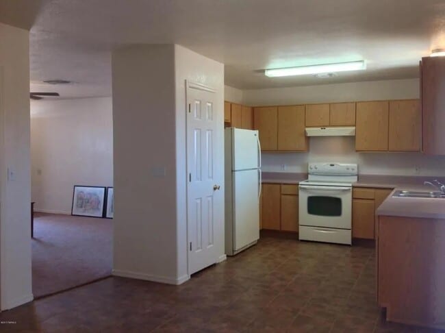6662 S Iberia Ave in Tucson, AZ - Building Photo - Building Photo