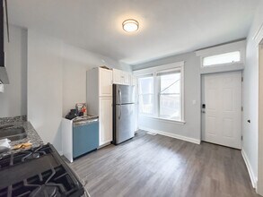 3649 W Montrose Ave in Chicago, IL - Building Photo - Building Photo