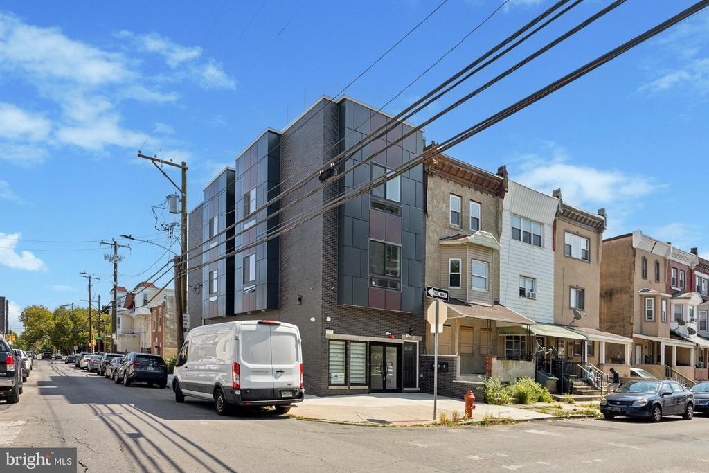 789 N Preston St in Philadelphia, PA - Building Photo