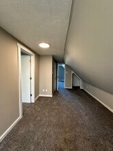 210 Edwin St NW in Hartville, OH - Building Photo - Building Photo