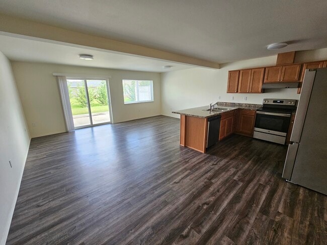 3042-3044 Jackson Hwy