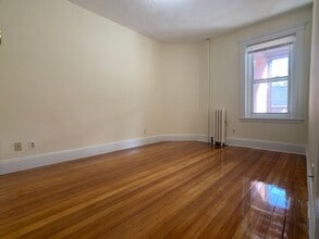 199 Boylston St, Unit 1 in Brookline, MA - Building Photo - Building Photo