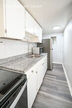 2625 Robertson Ave in Cincinnati, OH - Building Photo - Building Photo