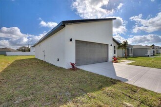 1339 Congo Ct in Kissimmee, FL - Building Photo - Building Photo
