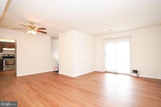 4570 Conwell Dr in Annandale, VA - Building Photo - Building Photo