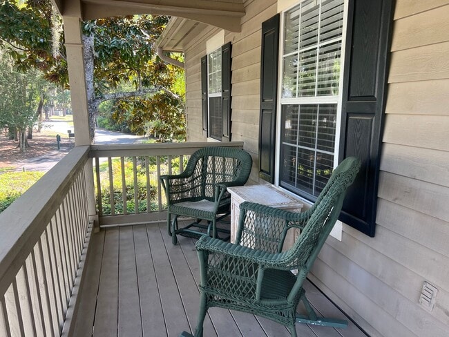 30 Valencia Rd in Hilton Head Island, SC - Building Photo - Building Photo