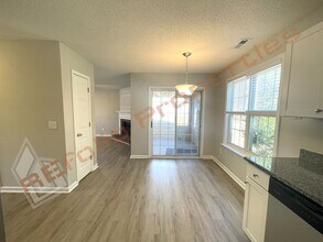 208 Lindell Dr in Apex, NC - Building Photo - Building Photo