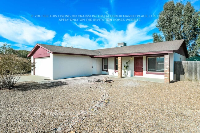 2636 E Cactus Rd in Phoenix, AZ - Building Photo - Building Photo