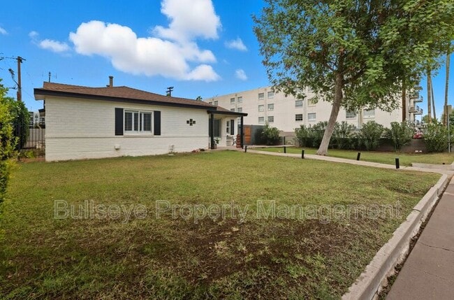 802 W Earll Dr in Phoenix, AZ - Building Photo - Building Photo