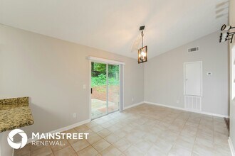 129 Riverchase Dr in Woodstock, GA - Building Photo - Building Photo