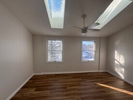 4363 Heritage Dr, Unit 209 in Liverpool, NY - Building Photo