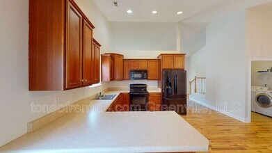 939 Squires Pt in Duncan, SC - Building Photo - Building Photo