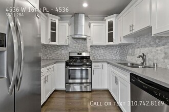 4536 W 16th Pl in Los Angeles, CA - Building Photo - Building Photo