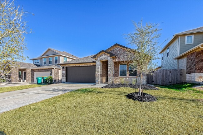 property at 331 Hbr Frst Ln